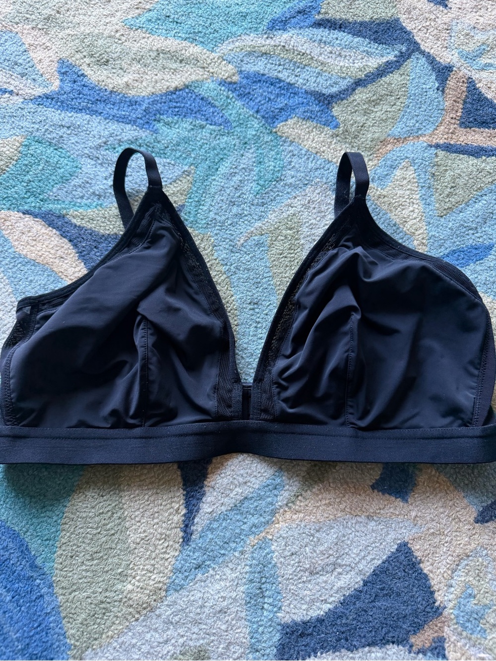 Lively Black Wireless Triangle Bralette size 3